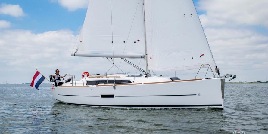 Dufour 360 Grand Large