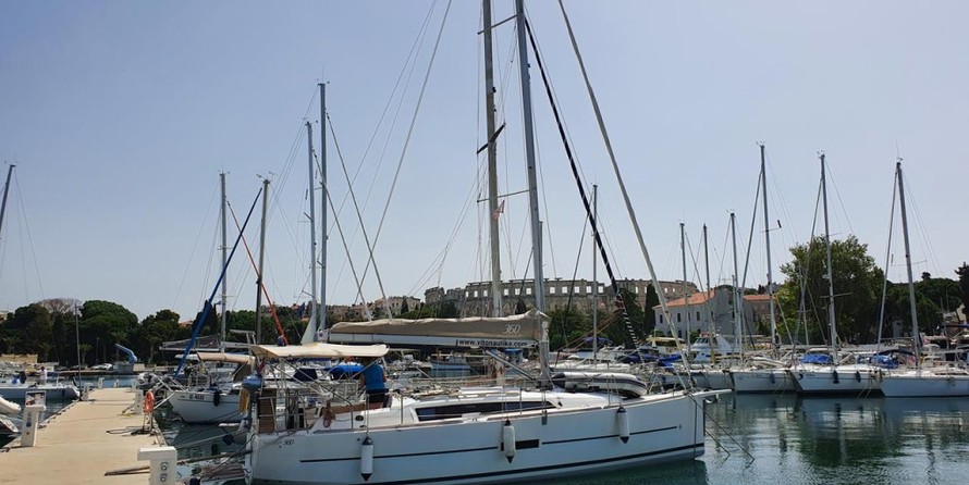 Dufour 360 Grand Large