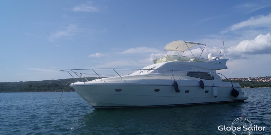 Ferretti 460
