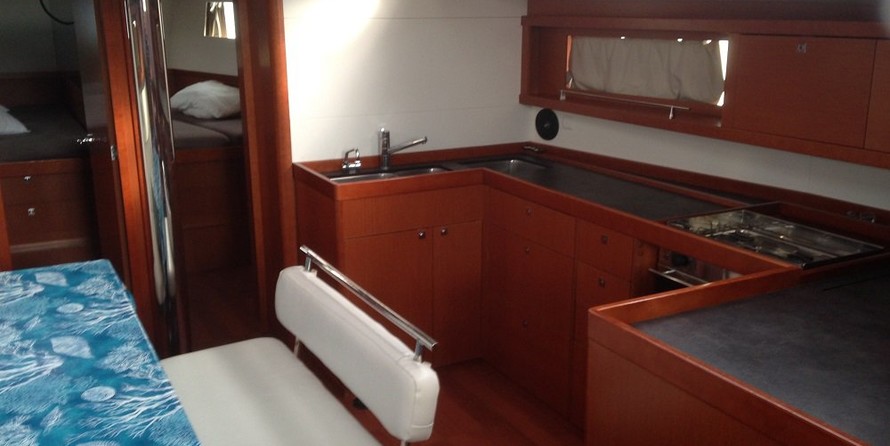 Beneteau Oceanis 48
