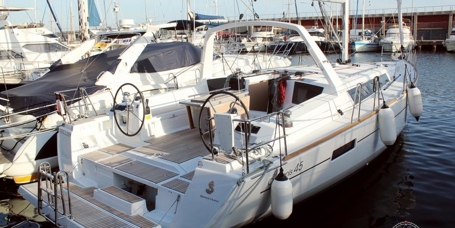Beneteau Oceanis 45