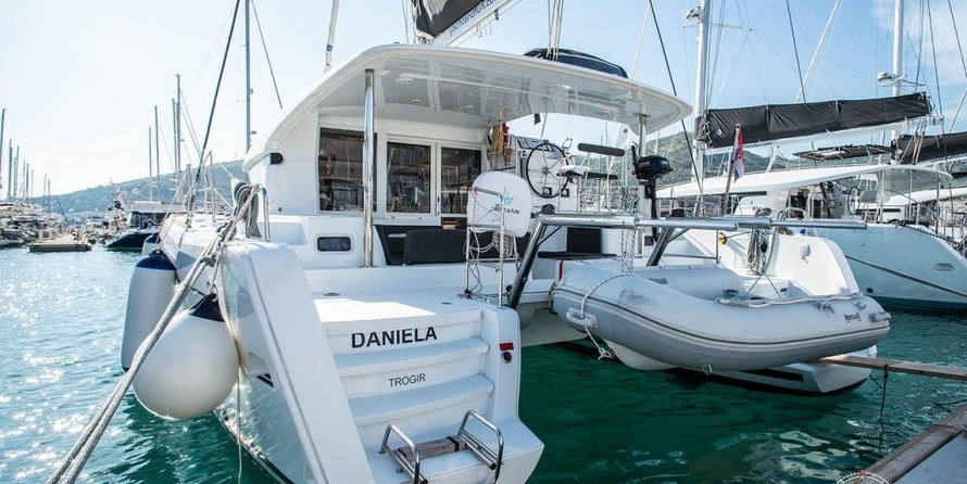 Lagoon 39