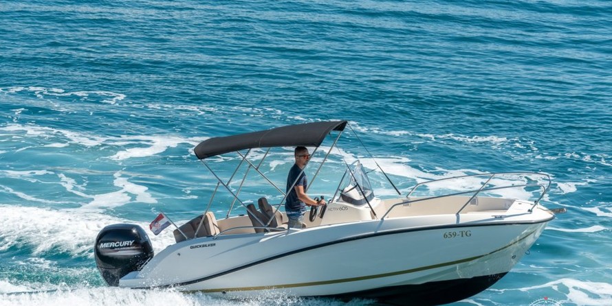 Quicksilver Activ 605 Open