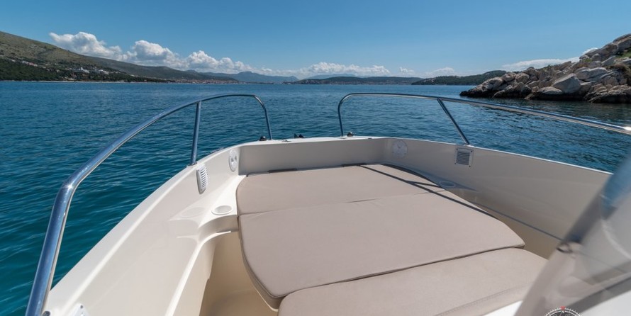 Quicksilver Activ 605 Open