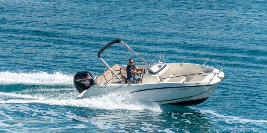 Quicksilver Activ 605 Open