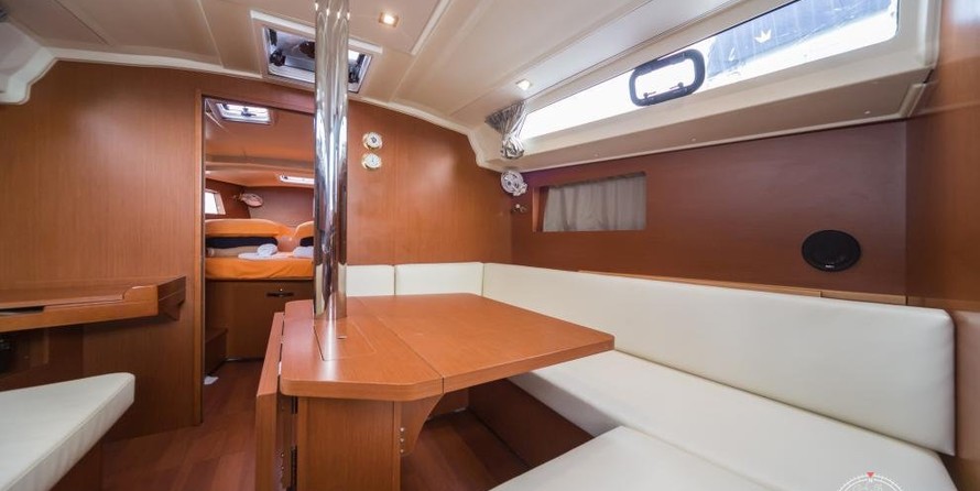 Beneteau Oceanis 41.1