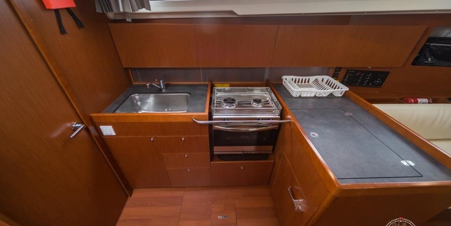 Beneteau Oceanis 41.1