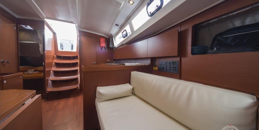 Beneteau Oceanis 41.1