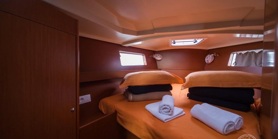 Beneteau Oceanis 41.1