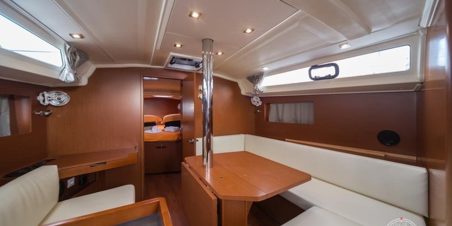 Beneteau Oceanis 41.1