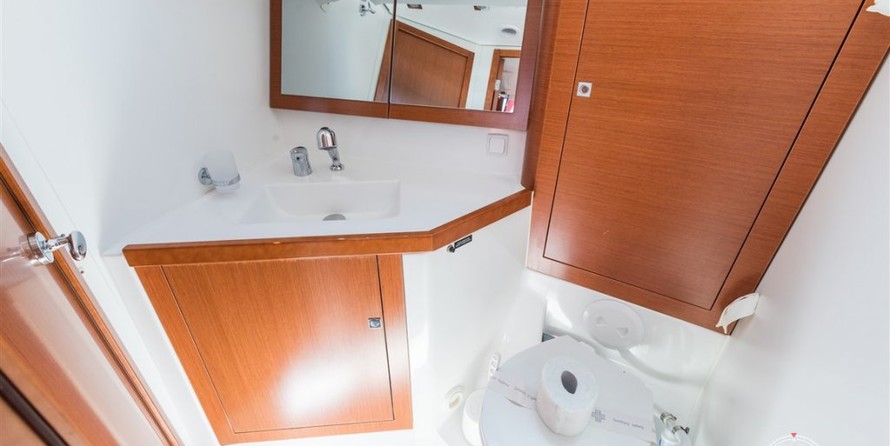 Beneteau Oceanis 45