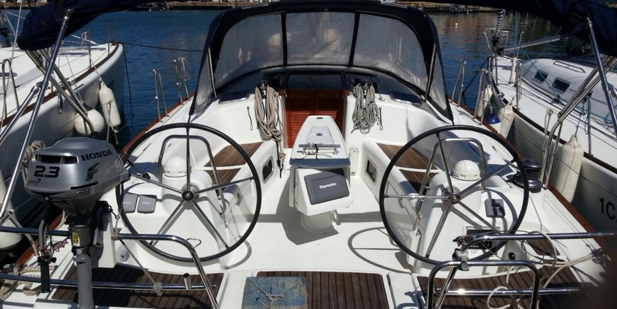 Beneteau Oceanis 43