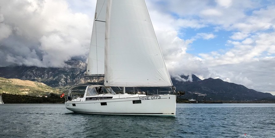 Beneteau Oceanis 48