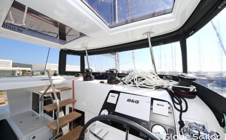 Lagoon 450 SporTop