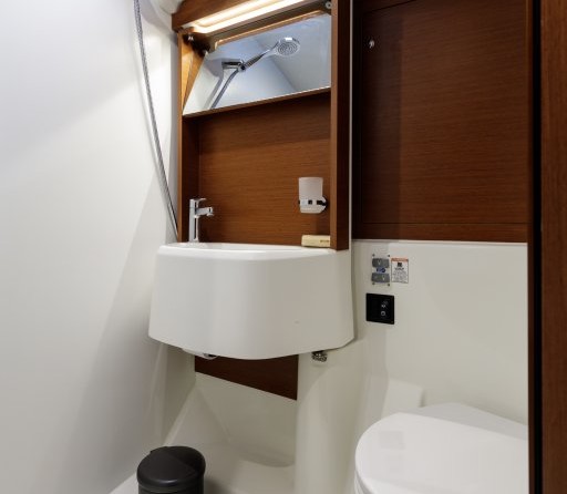 Beneteau Oceanis 51.1