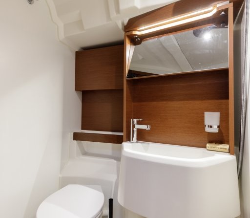 Beneteau Oceanis 51.1