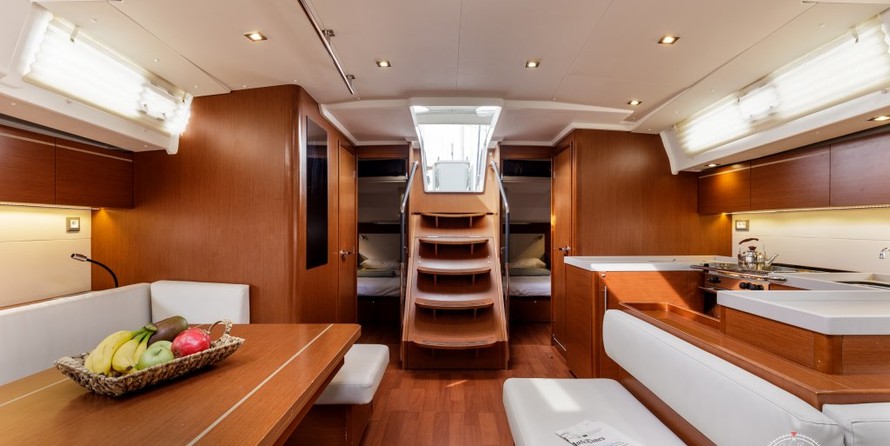 Beneteau Oceanis 51.1