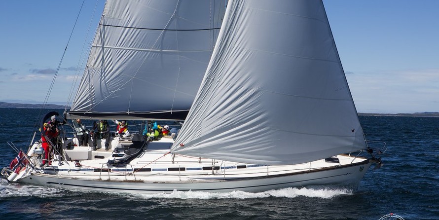 Bavaria 44