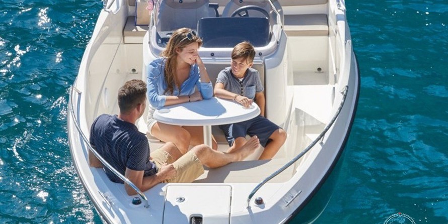 Quicksilver Activ 555 Open