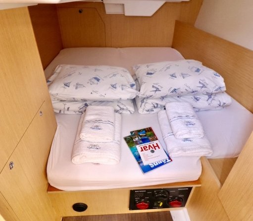 Beneteau Oceanis 38.1