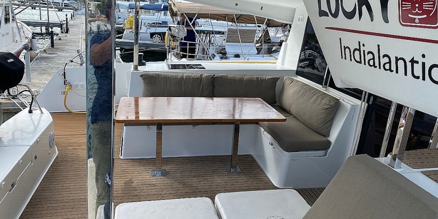 Fountaine Pajot Lucia 40