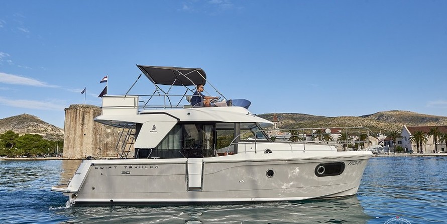 Beneteau Swift Trawler 30
