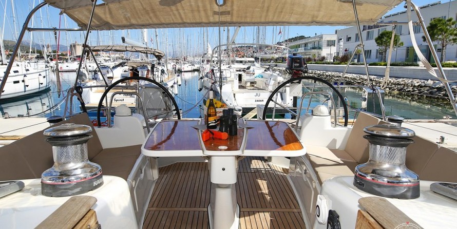 Beneteau Oceanis 50 Family