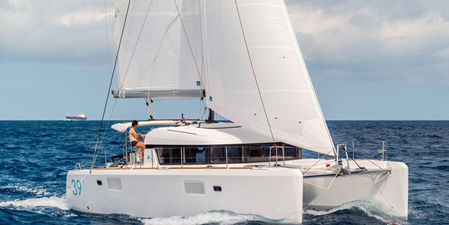 Lagoon 39