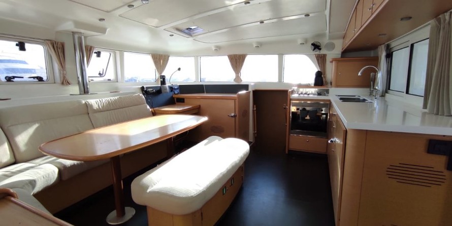 Lagoon 440