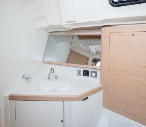 Beneteau Oceanis 46.1