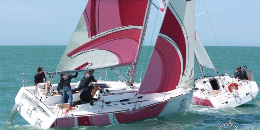 Beneteau First 30