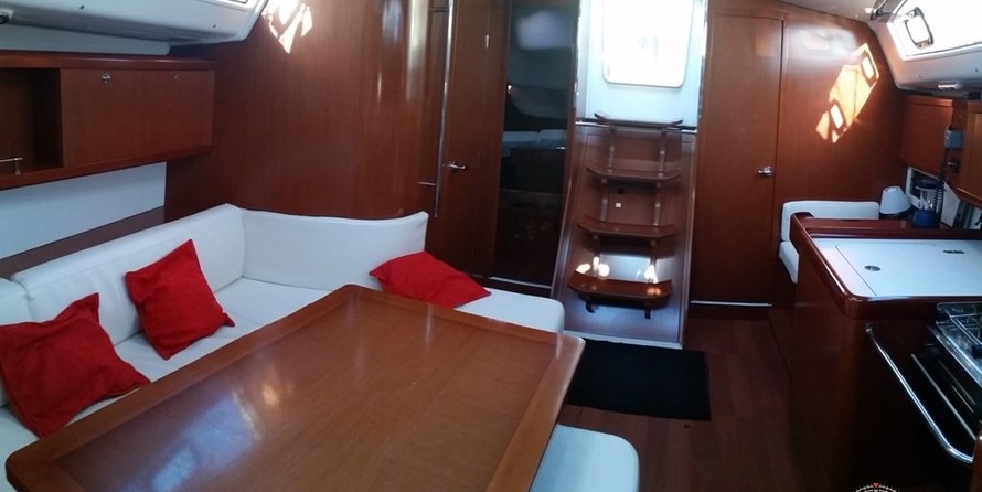 Beneteau Oceanis 40