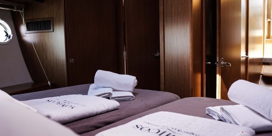 Bavaria Virtess 420 Fly