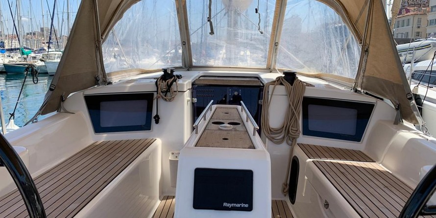 Dufour 360 Grand Large