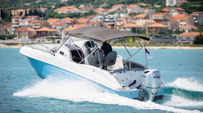 Beneteau Flyer 750 Sun Deck