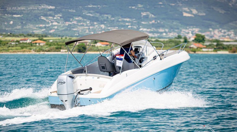 Beneteau Flyer 750 Sun Deck