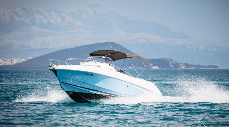 Beneteau Flyer 750 Sun Deck