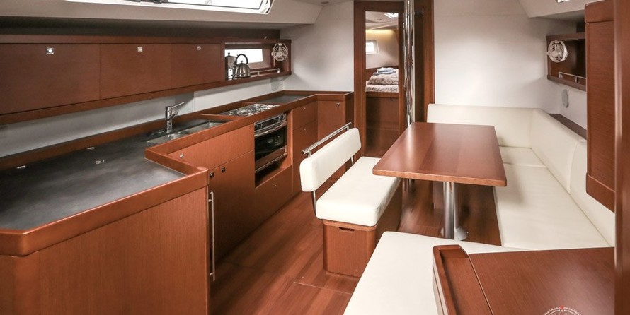 Beneteau Oceanis 45