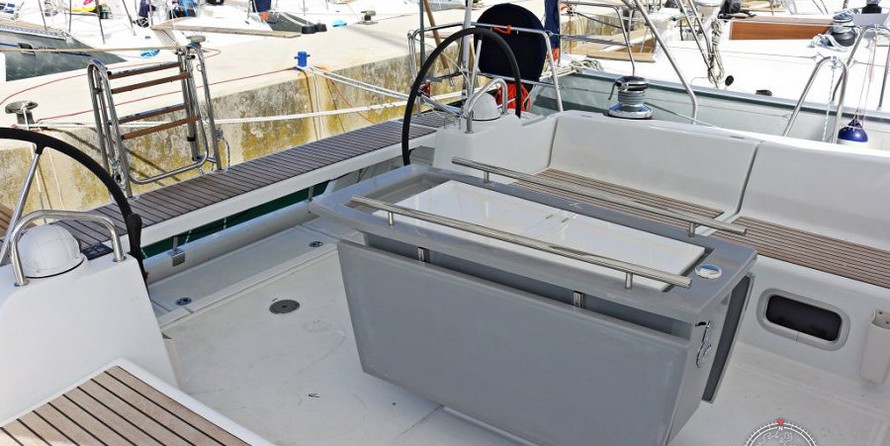 Beneteau Oceanis 48