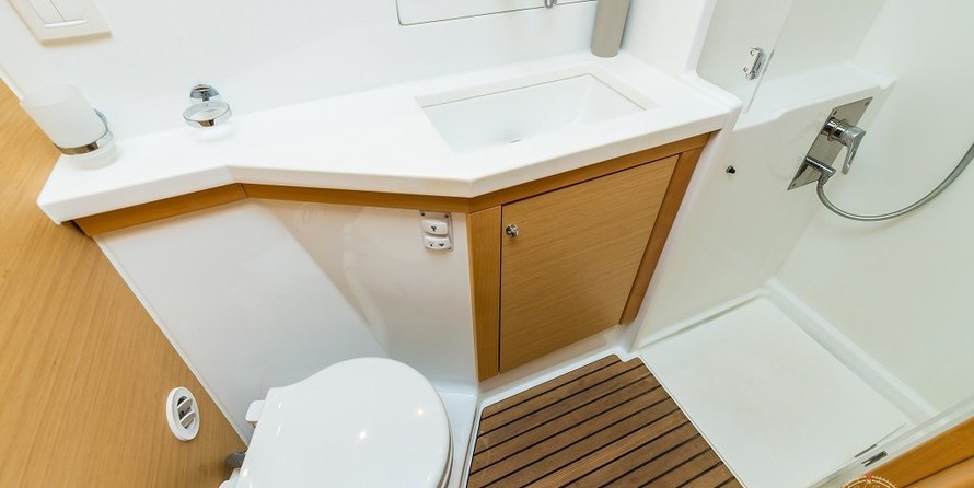 Lagoon 450 F