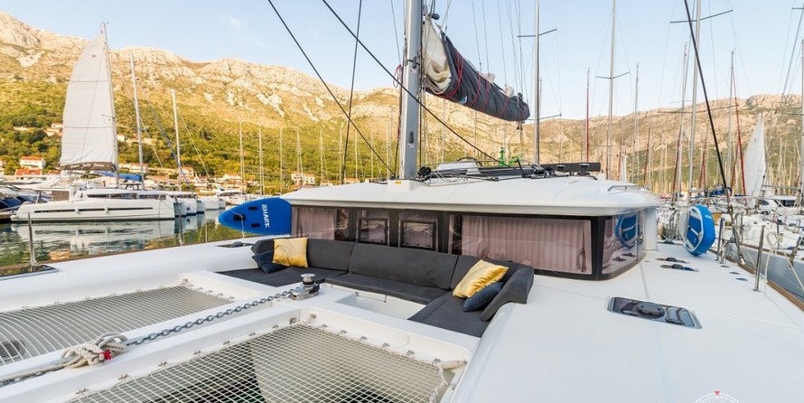 Lagoon 450 F