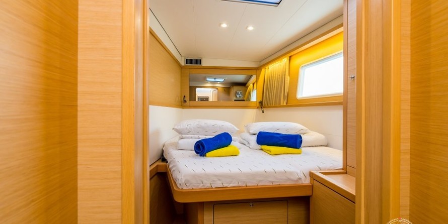 Lagoon 450 F
