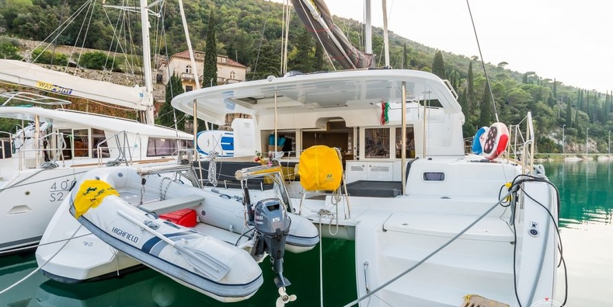 Lagoon 450 F