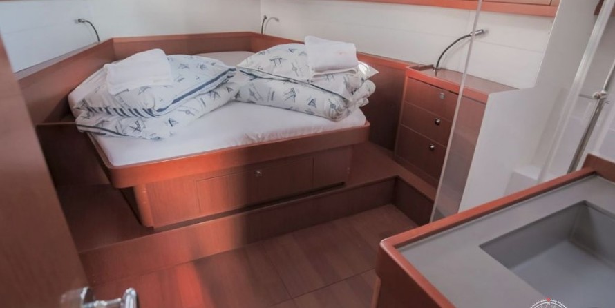 Beneteau Oceanis 48