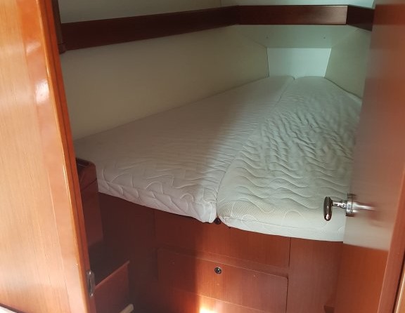 Beneteau Oceanis 373