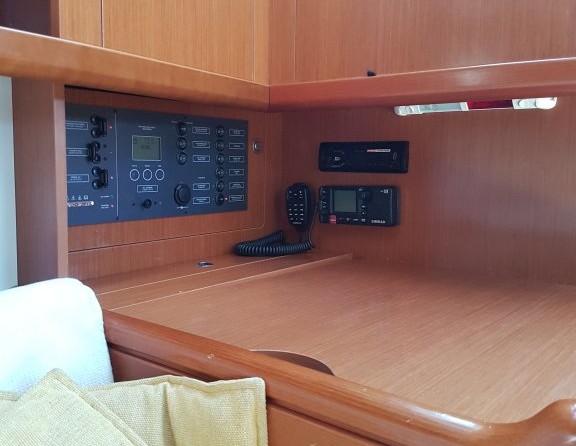 Beneteau Oceanis 373
