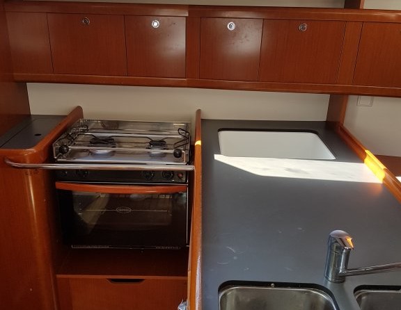 Beneteau Oceanis 373