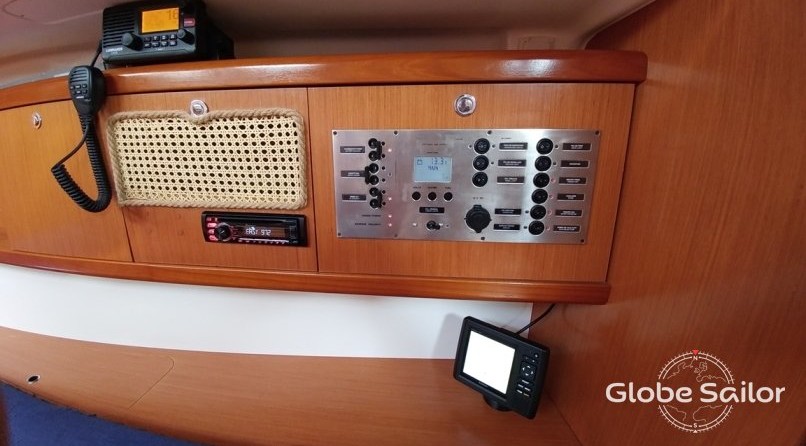 Beneteau Oceanis 43