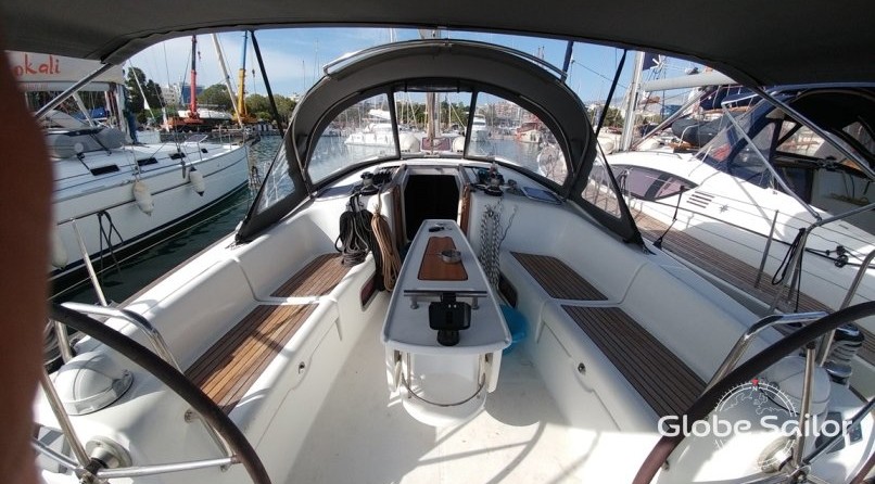 Beneteau Oceanis 43
