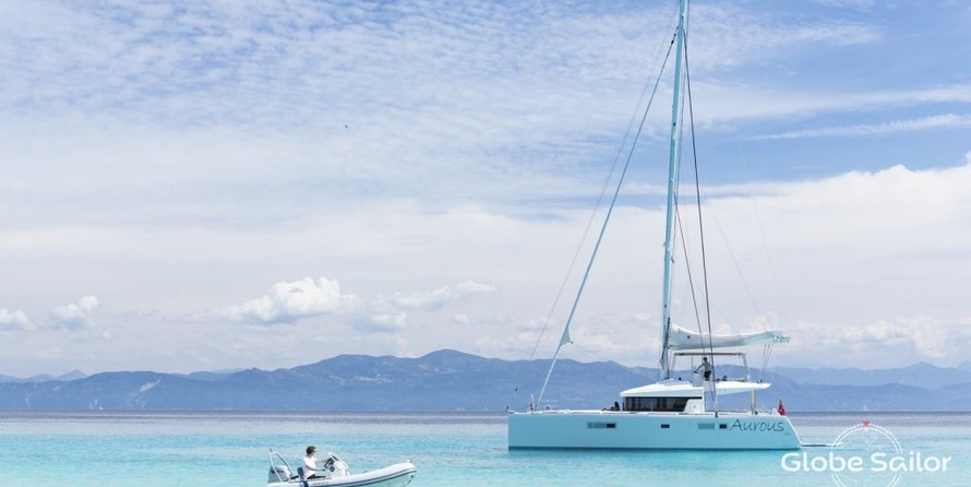 Lagoon 52